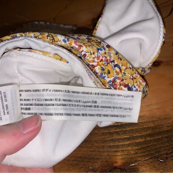 Abercrombie and Fitch Bikini Top Large - Picture 4 of 5